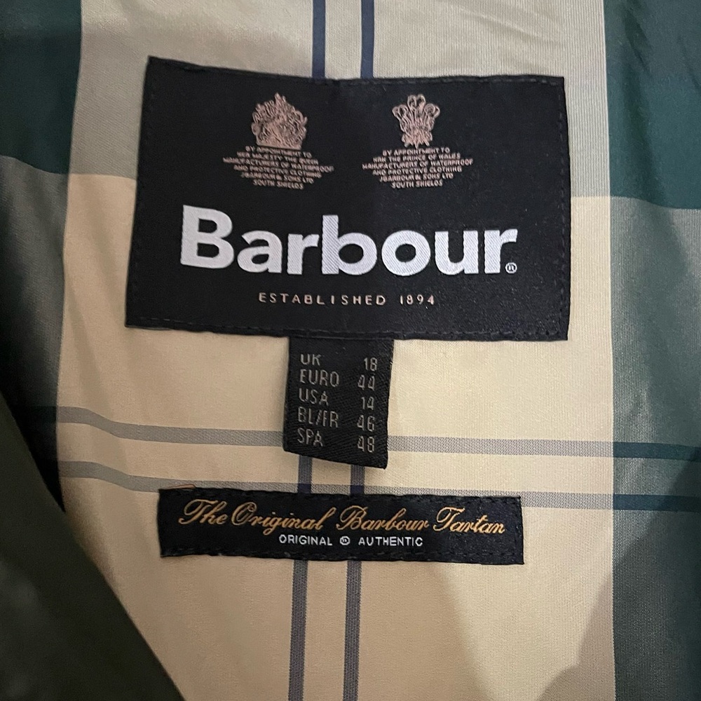 Barbour Hoxa Quilted Jacket. Size 14 Women
#107 - Picture 2 of 9